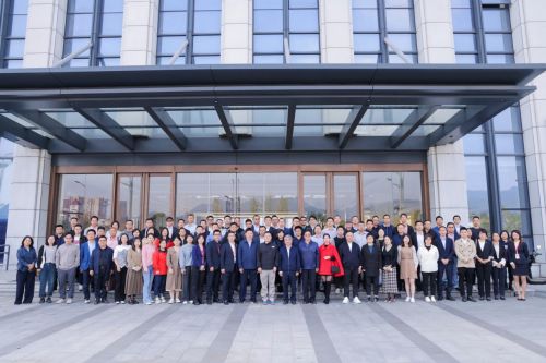 智造未來(lái)，賦能新質(zhì)生產(chǎn)力——浙江求是應(yīng)急科技研究院主辦智能與未來(lái)工廠新技術(shù)研討會(huì)側(cè)記